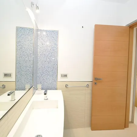 Le 5 Vele Apartment *
